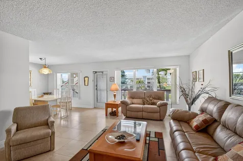 202 Wellington D West Palm Beach FL 33417