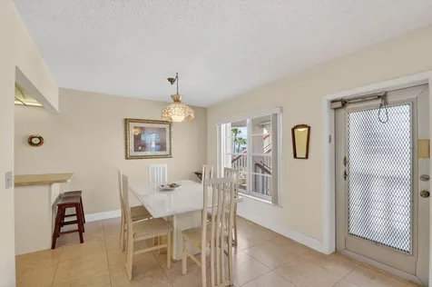 202 Wellington D West Palm Beach FL 33417