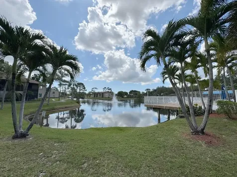 520 Shady Pine Way Greenacres FL 33415