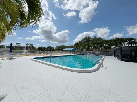 520 Shady Pine Way Greenacres FL 33415