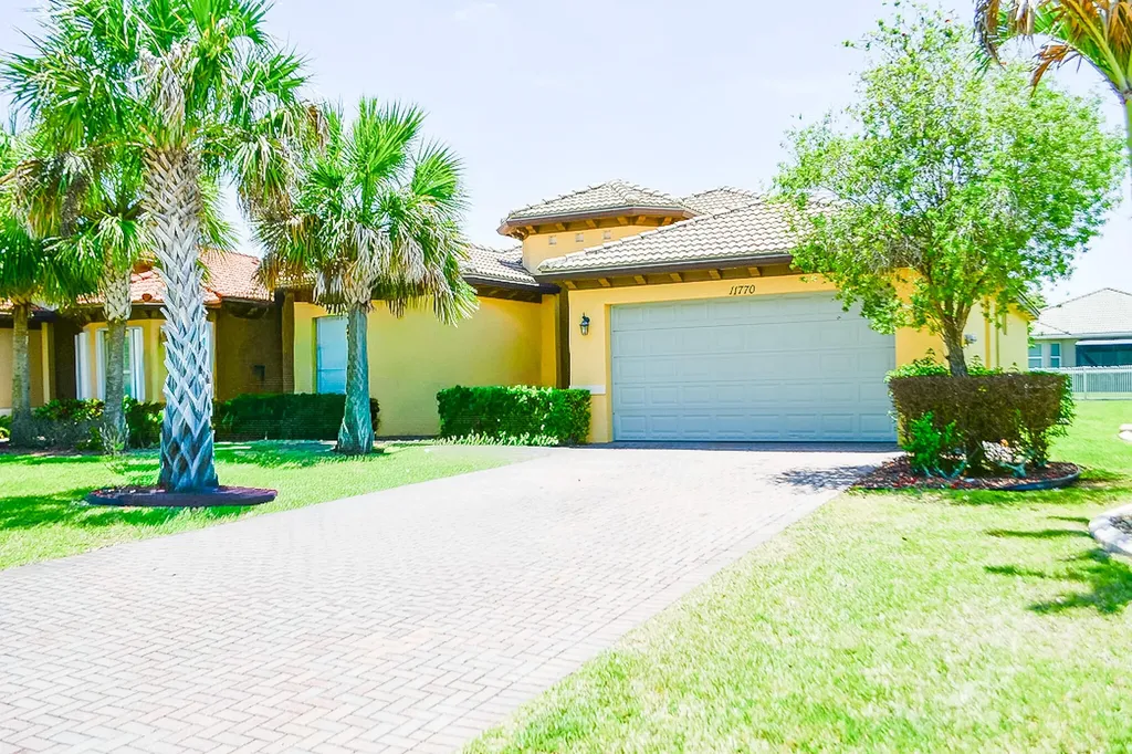 11770 SW Crestwood Circle Port St Lucie FL 34987