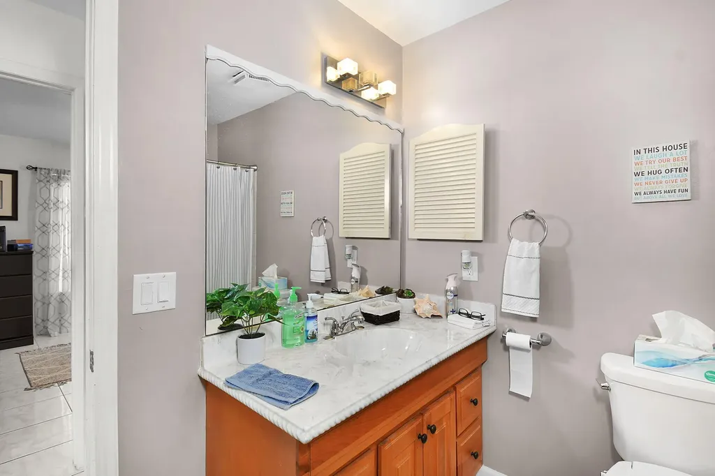 1661 SE Kestwick Court Port St Lucie FL 34952