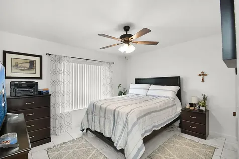 1661 SE Kestwick Court Port St Lucie FL 34952