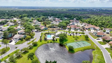 1661 SE Kestwick Court Port St Lucie FL 34952
