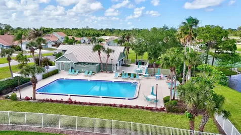 1661 SE Kestwick Court Port St Lucie FL 34952