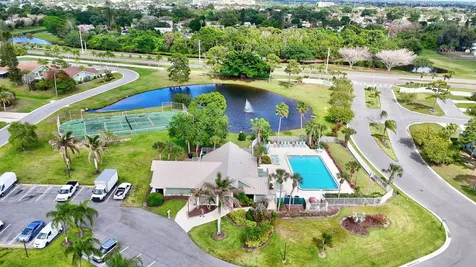 1661 SE Kestwick Court Port St Lucie FL 34952