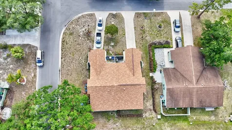 1661 SE Kestwick Court Port St Lucie FL 34952