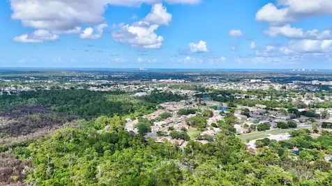 1661 SE Kestwick Court Port St Lucie FL 34952