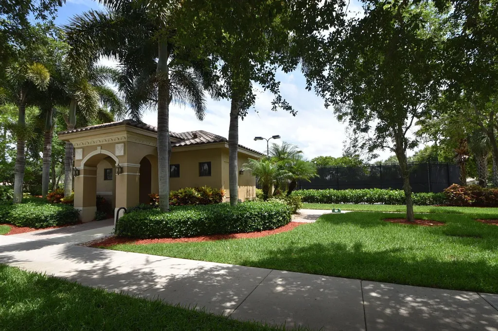 7873 Royal Lace Terrace Lake Worth FL 33467