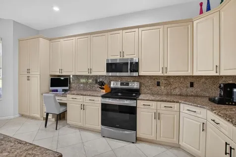 7873 Royal Lace Terrace Lake Worth FL 33467