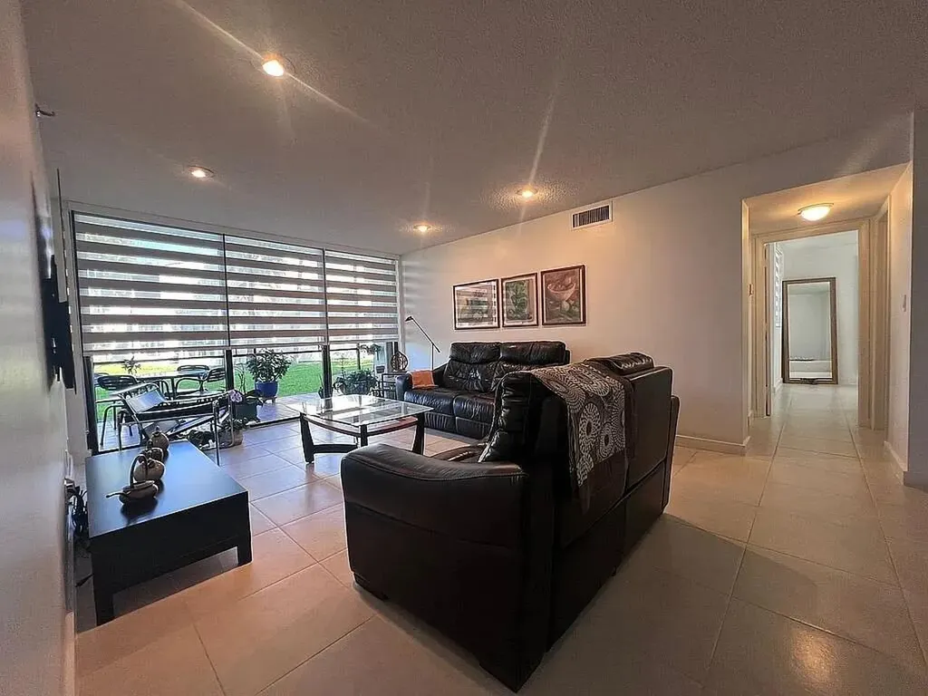 6463 La Costa Drive Boca Raton FL 33433