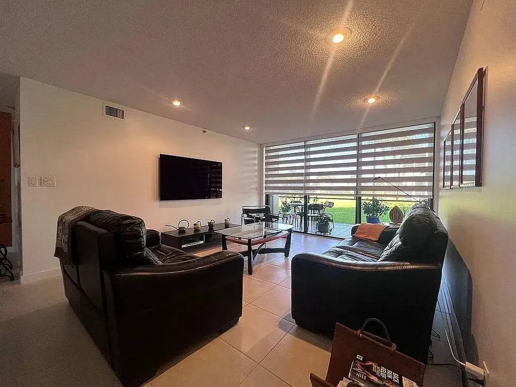 6463 La Costa Drive Boca Raton FL 33433