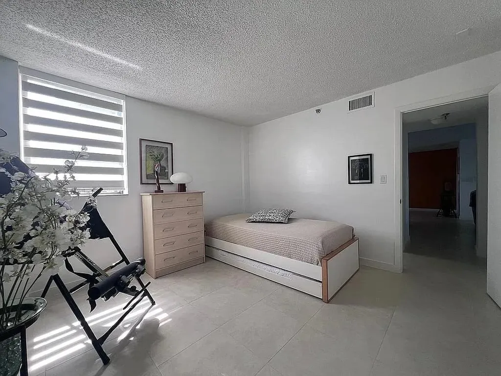 6463 La Costa Drive Boca Raton FL 33433