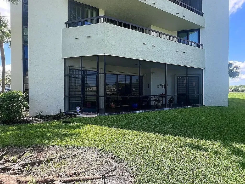 6463 La Costa Drive Boca Raton FL 33433
