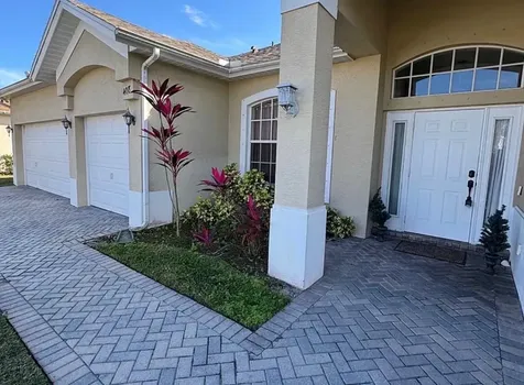 408 N Key Lime Square Square SW Vero Beach FL 32968