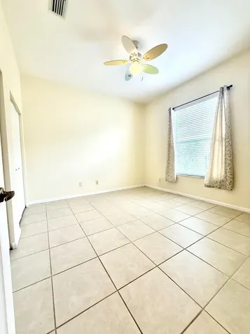 408 N Key Lime Square Square SW Vero Beach FL 32968