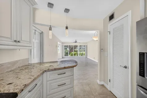 6 Garden Street E Tequesta FL 33469