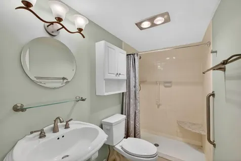 6 Garden Street E Tequesta FL 33469