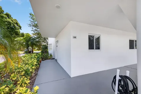 6 Garden Street E Tequesta FL 33469