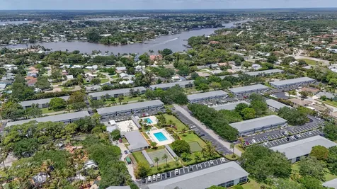 6 Garden Street E Tequesta FL 33469