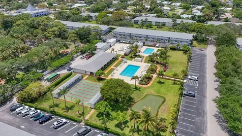 6 Garden Street E Tequesta FL 33469