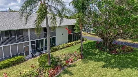 6 Garden Street E Tequesta FL 33469