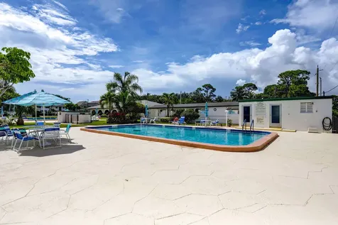 6 Garden Street E Tequesta FL 33469