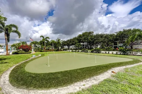 6 Garden Street E Tequesta FL 33469