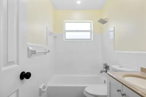 4405 NW 43rd Terrace Tamarac FL 33319
