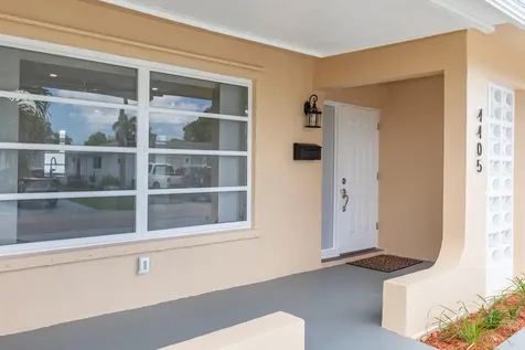 4405 NW 43rd Terrace Tamarac FL 33319