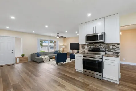 4405 NW 43rd Terrace Tamarac FL 33319
