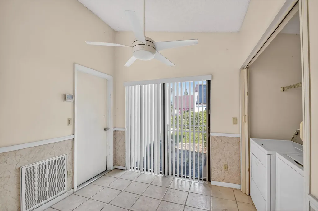 9 Corrie Place Boynton Beach FL 33426