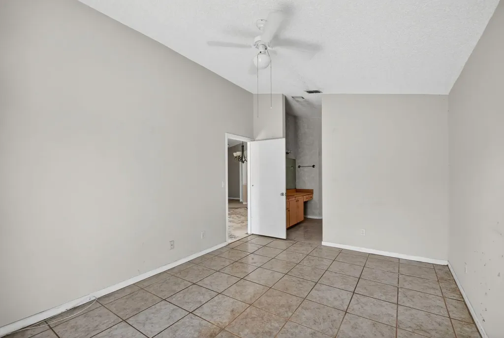 9 Corrie Place Boynton Beach FL 33426