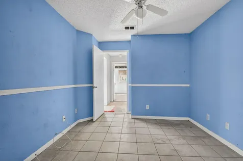 9 Corrie Place Boynton Beach FL 33426