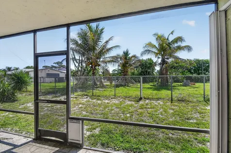 9 Corrie Place Boynton Beach FL 33426