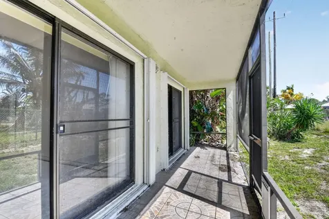 9 Corrie Place Boynton Beach FL 33426