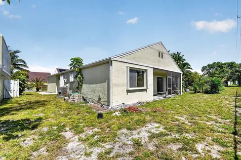 9 Corrie Place Boynton Beach FL 33426