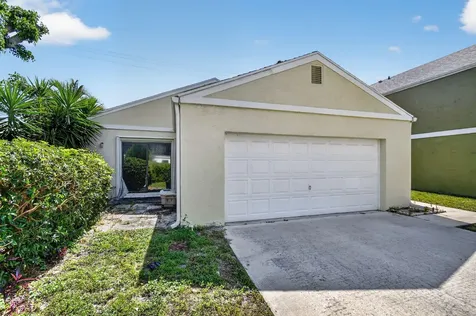 9 Corrie Place Boynton Beach FL 33426
