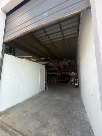 1750 W 39th Place Hialeah FL 33012