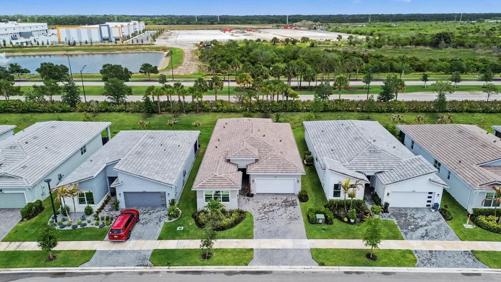 12151 SW Ameresque Way Port St Lucie FL 34987