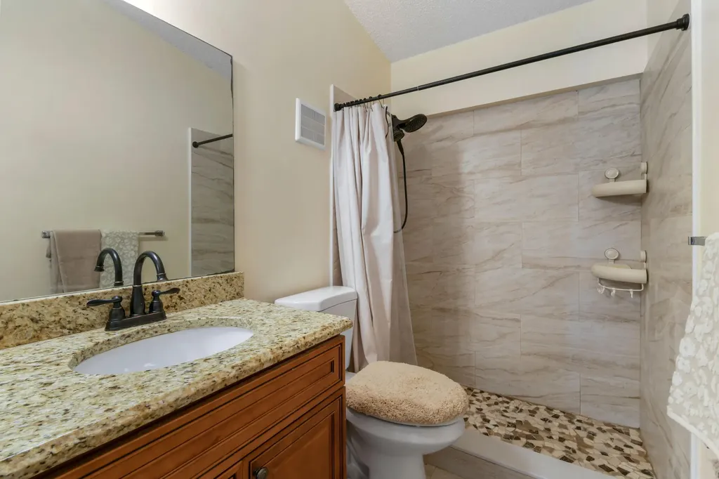 4 Knightsbridge Lane Boynton Beach FL 33426