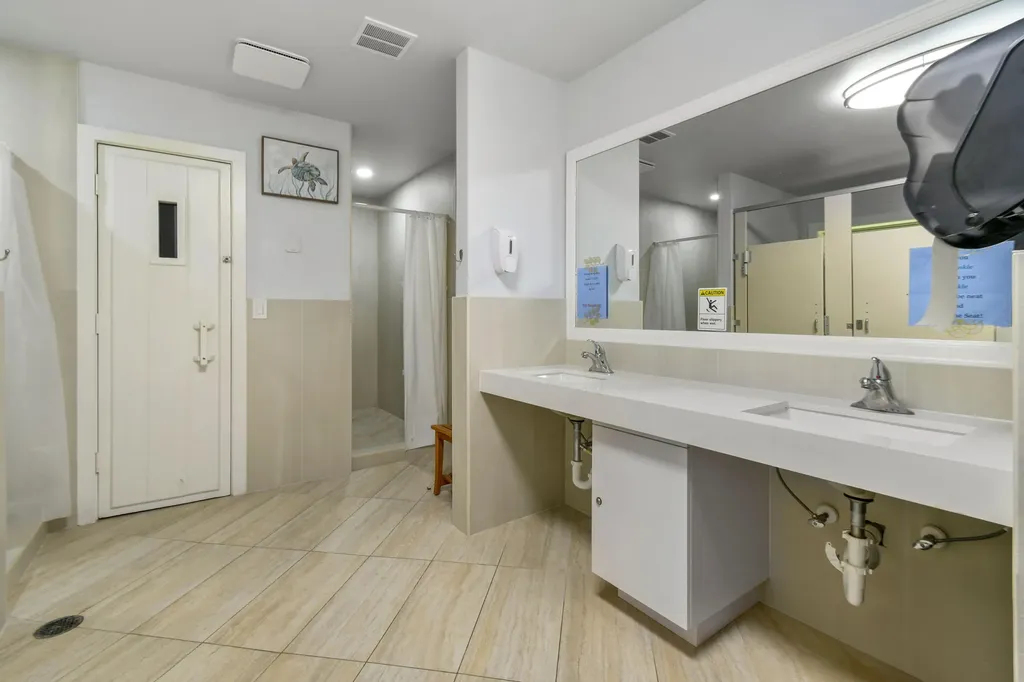 4 Knightsbridge Lane Boynton Beach FL 33426