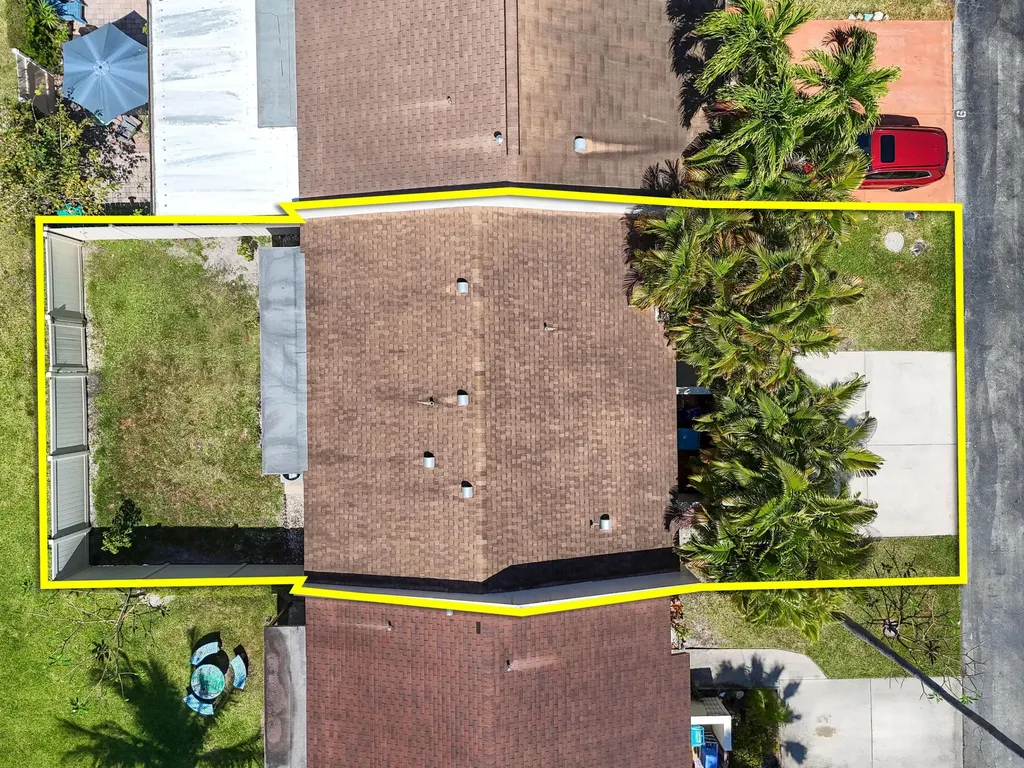 4 Knightsbridge Lane Boynton Beach FL 33426