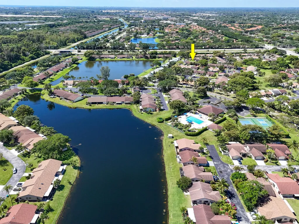 4 Knightsbridge Lane Boynton Beach FL 33426