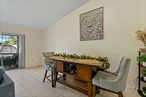 4 Knightsbridge Lane Boynton Beach FL 33426