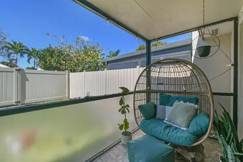4 Knightsbridge Lane Boynton Beach FL 33426