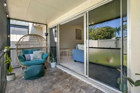 4 Knightsbridge Lane Boynton Beach FL 33426