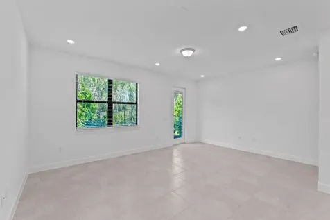 4291 Efendi Drive Lantana FL 33462