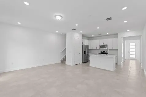 4291 Efendi Drive Lantana FL 33462