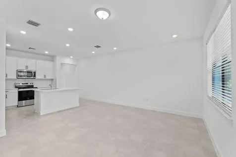4291 Efendi Drive Lantana FL 33462